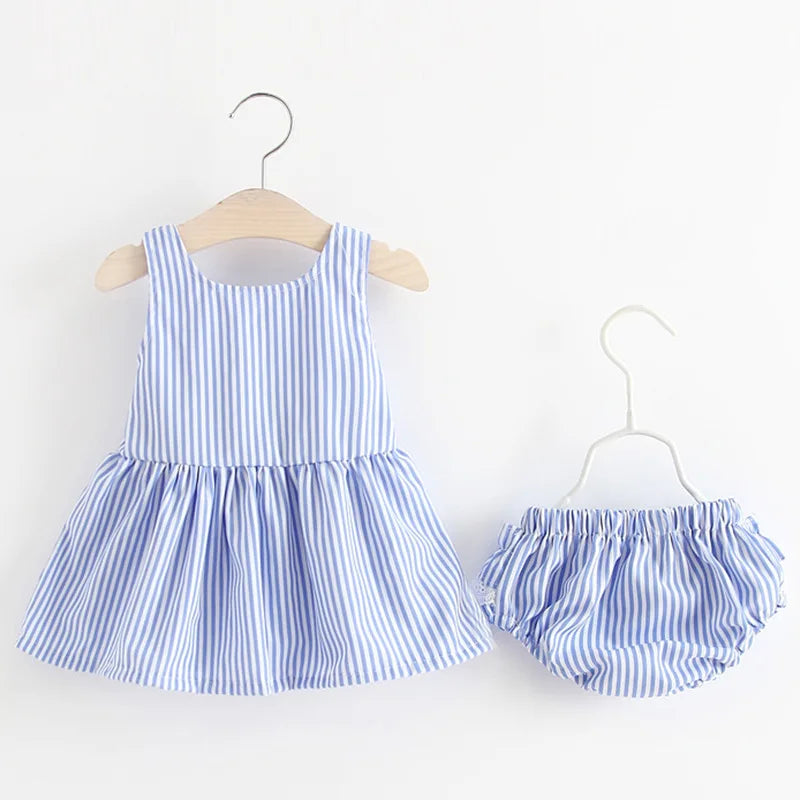 Conjunto Vestido Infantil Listradinho com Tapa Fraldas