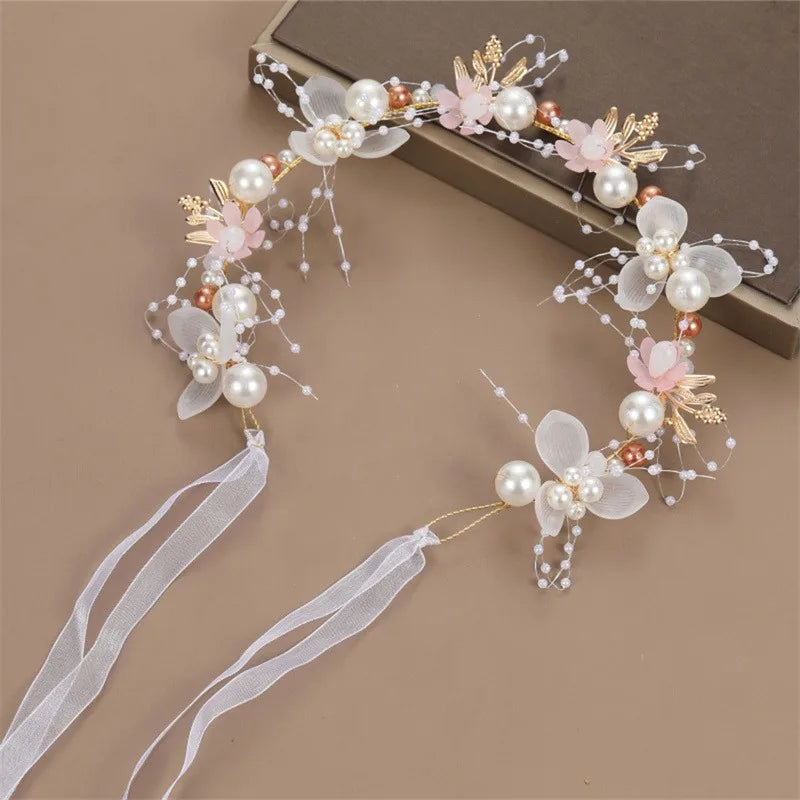 Tiara Infantil Ajustável de Pérolas e Flores Elegantes