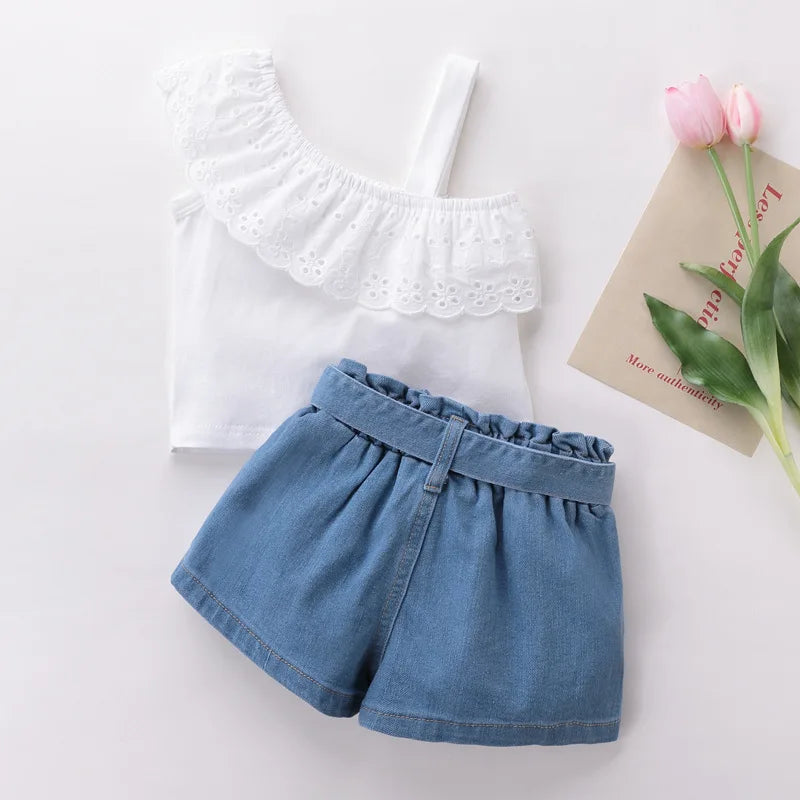 Conjunto Infantil Verão Regata Assimétrica Broderie e Shorts Jeans